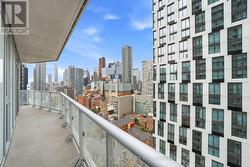Wrap-Around Balcony - 