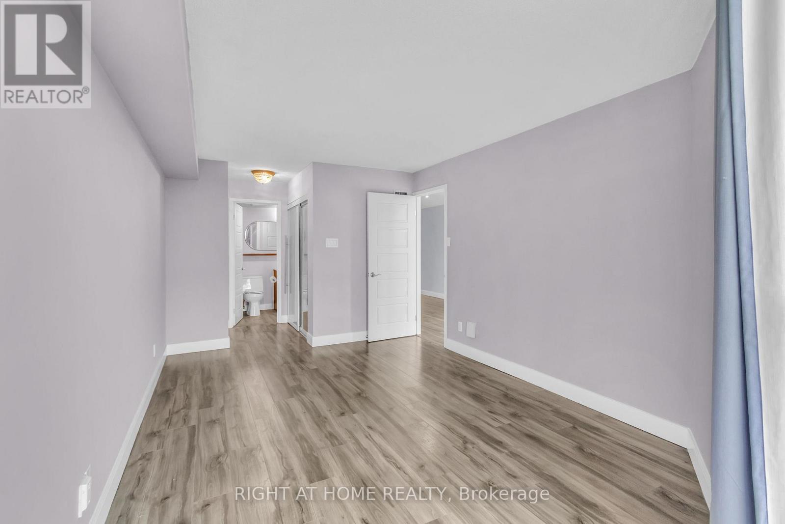 406 - 356 Mcrae Drive, Toronto, ON - Indoor Photo Showing Other Room