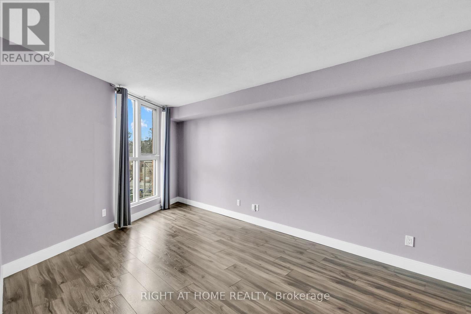 406 - 356 Mcrae Drive, Toronto, ON - Indoor Photo Showing Other Room