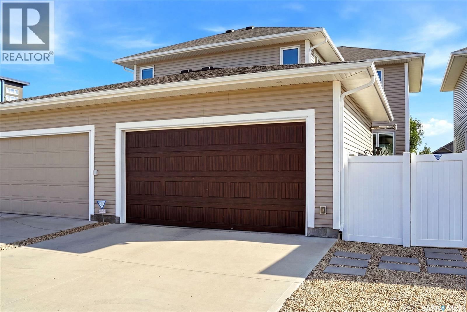 5306 Mcclelland Drive, Regina, SK - Outdoor With Exterior