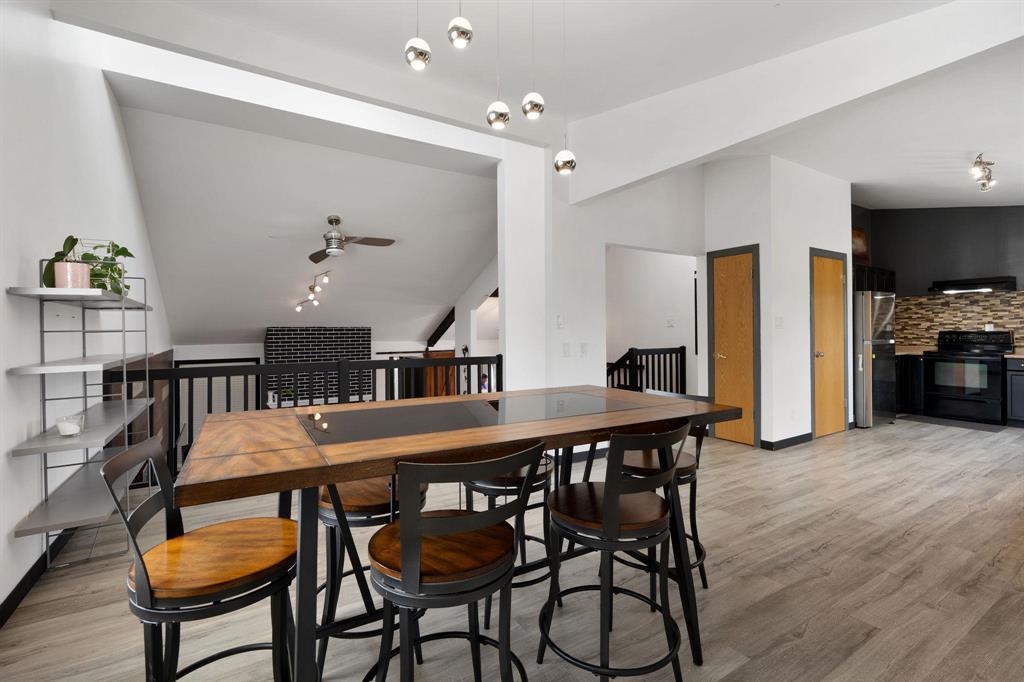 14 Mansard Close, Winnipeg, MB - Indoor Photo Showing Dining Room