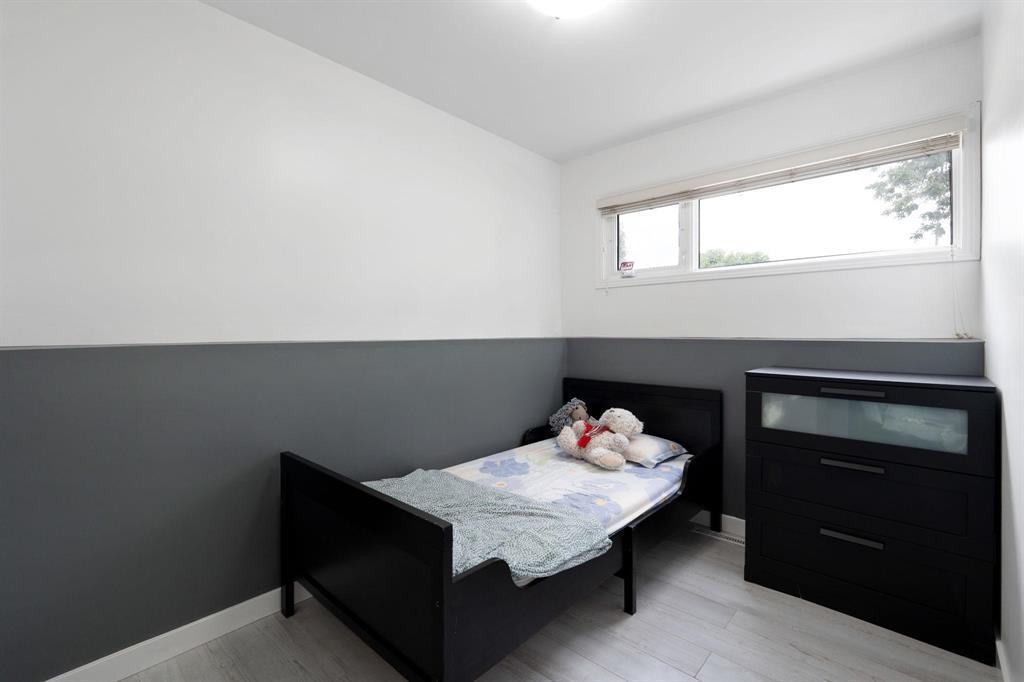 14 Mansard Close, Winnipeg, MB - Indoor Photo Showing Bedroom