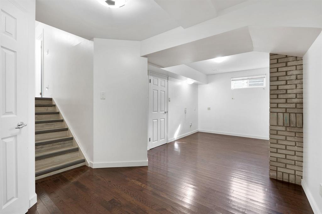 14 Mansard Close, Winnipeg, MB - Indoor Photo Showing Other Room