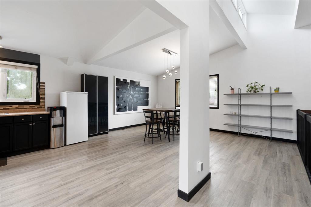 14 Mansard Close, Winnipeg, MB - Indoor
