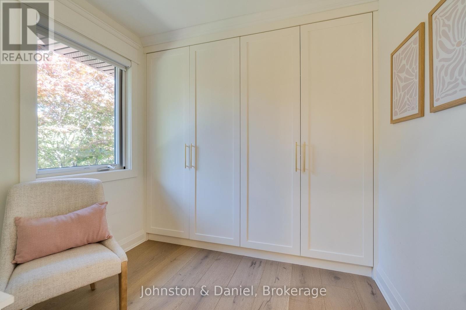 2340 Britannia Road, Burlington, ON - Indoor Photo Showing Other Room