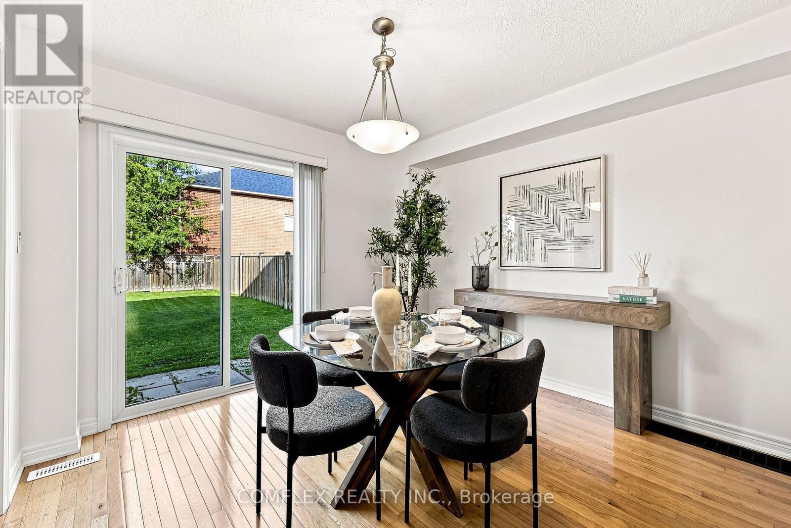 5 Rich Crescent, Whitby, ON - Indoor Photo Showing Dining Room