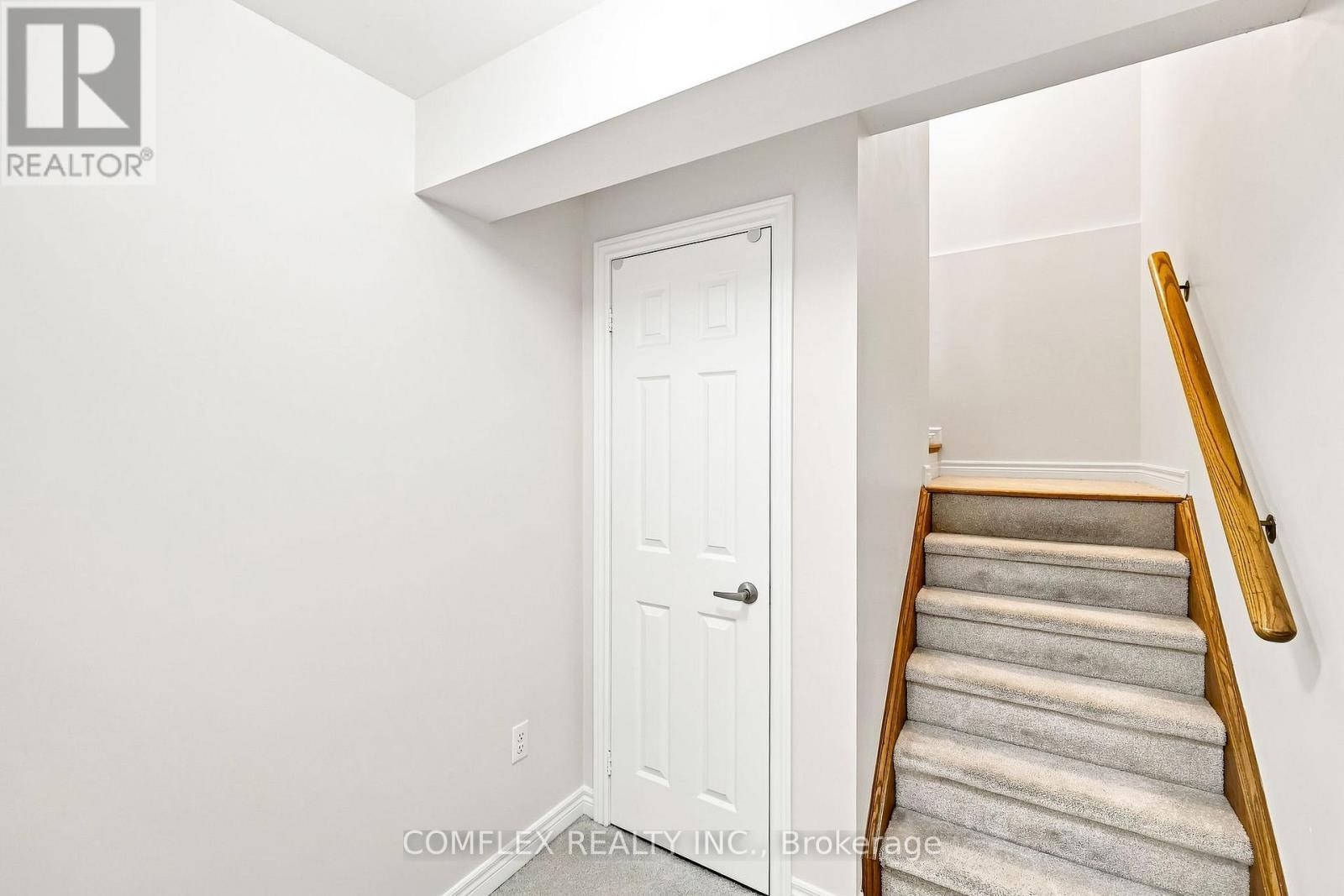 5 Rich Crescent, Whitby, ON - Indoor Photo Showing Other Room