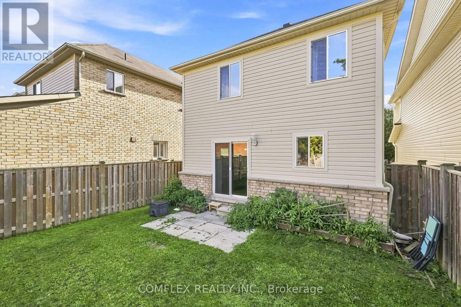 5 Rich Crescent, Whitby, ON - Outdoor With Exterior
