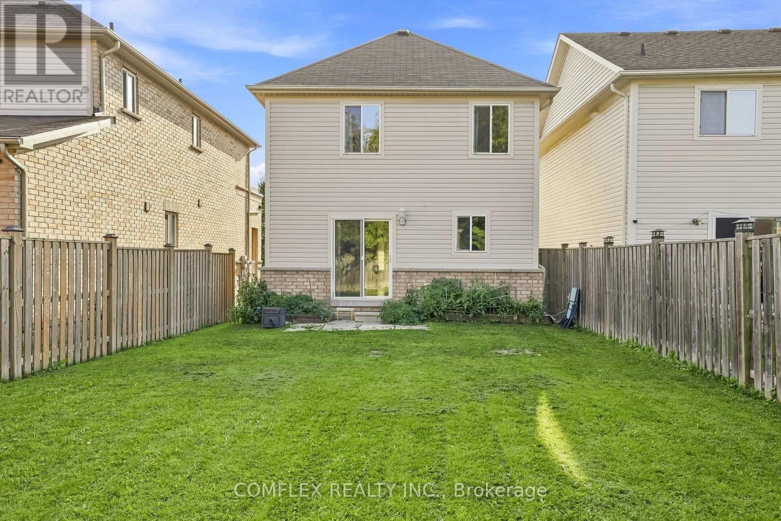5 Rich Crescent, Whitby, ON - Outdoor With Exterior