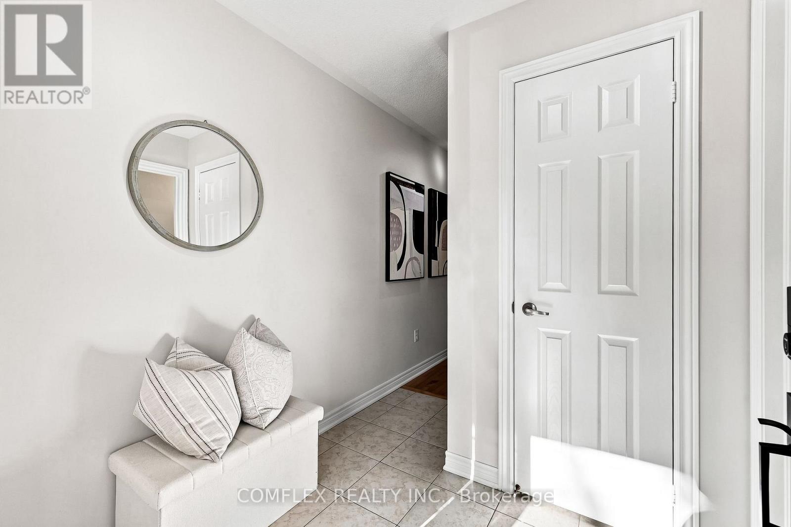 5 Rich Crescent, Whitby, ON - Indoor Photo Showing Other Room