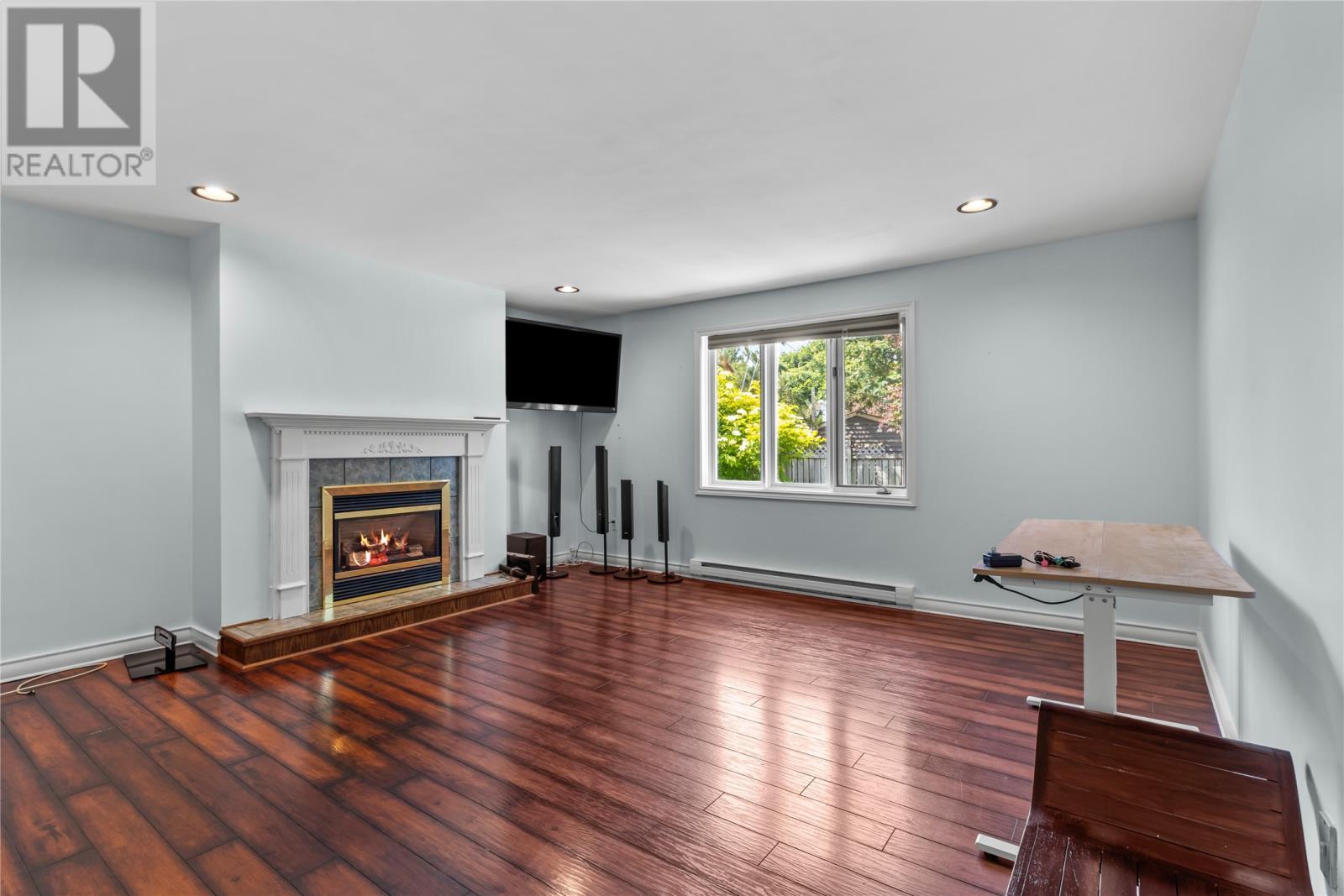 Family Room - 14 Bindon Place, St John'S, NL - Indoor Photo Showing Living Room With Fireplace