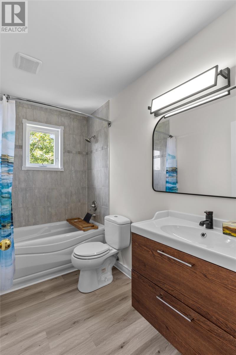 Main Bathroom - 14 Bindon Place, St John'S, NL - Indoor Photo Showing Bathroom