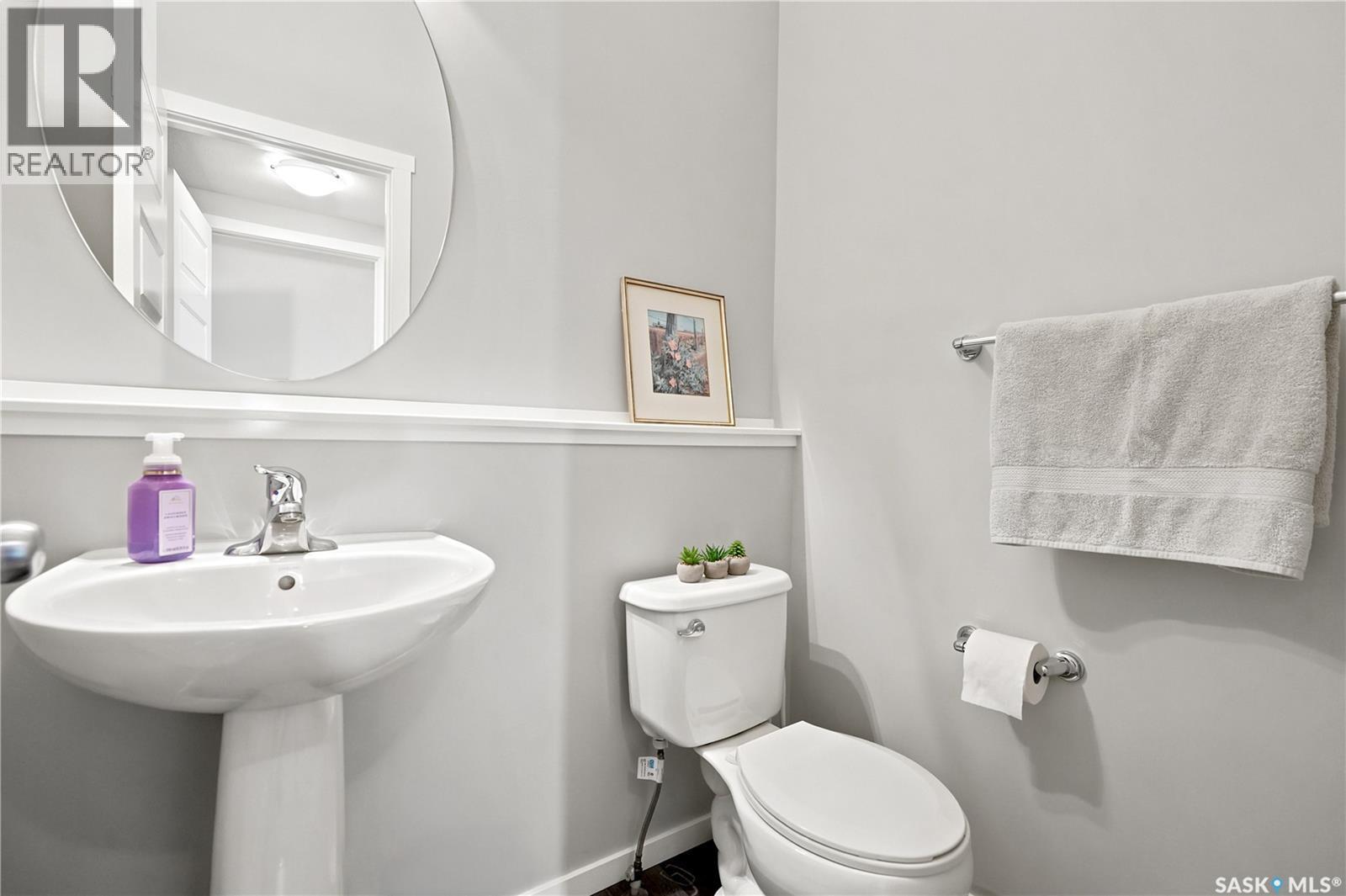 5485 Cade Street E, Regina, SK - Indoor Photo Showing Bathroom
