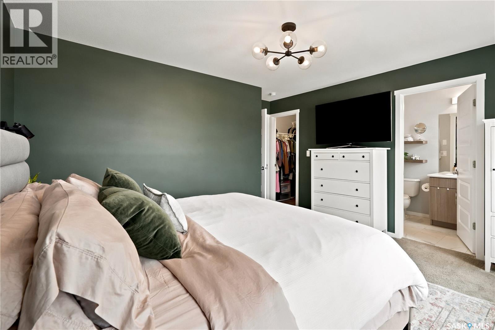 5485 Cade Street E, Regina, SK - Indoor Photo Showing Bedroom