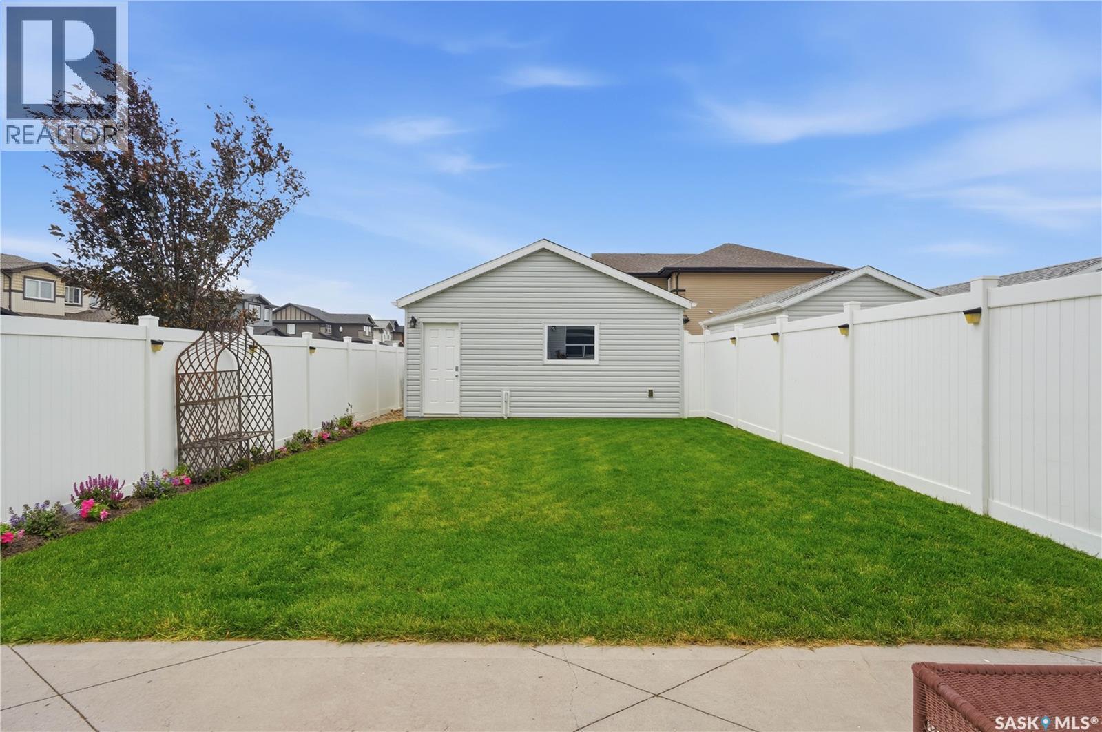 5485 Cade Street E, Regina, SK - Outdoor