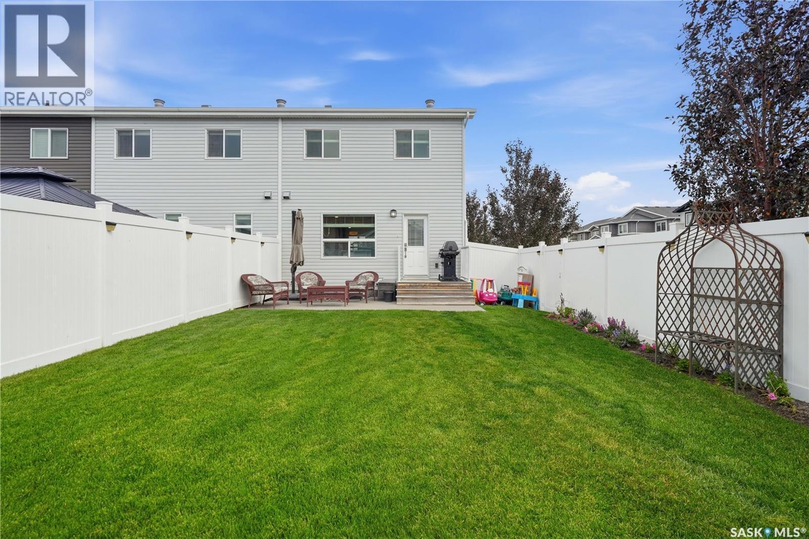 5485 Cade Street E, Regina, SK - Outdoor