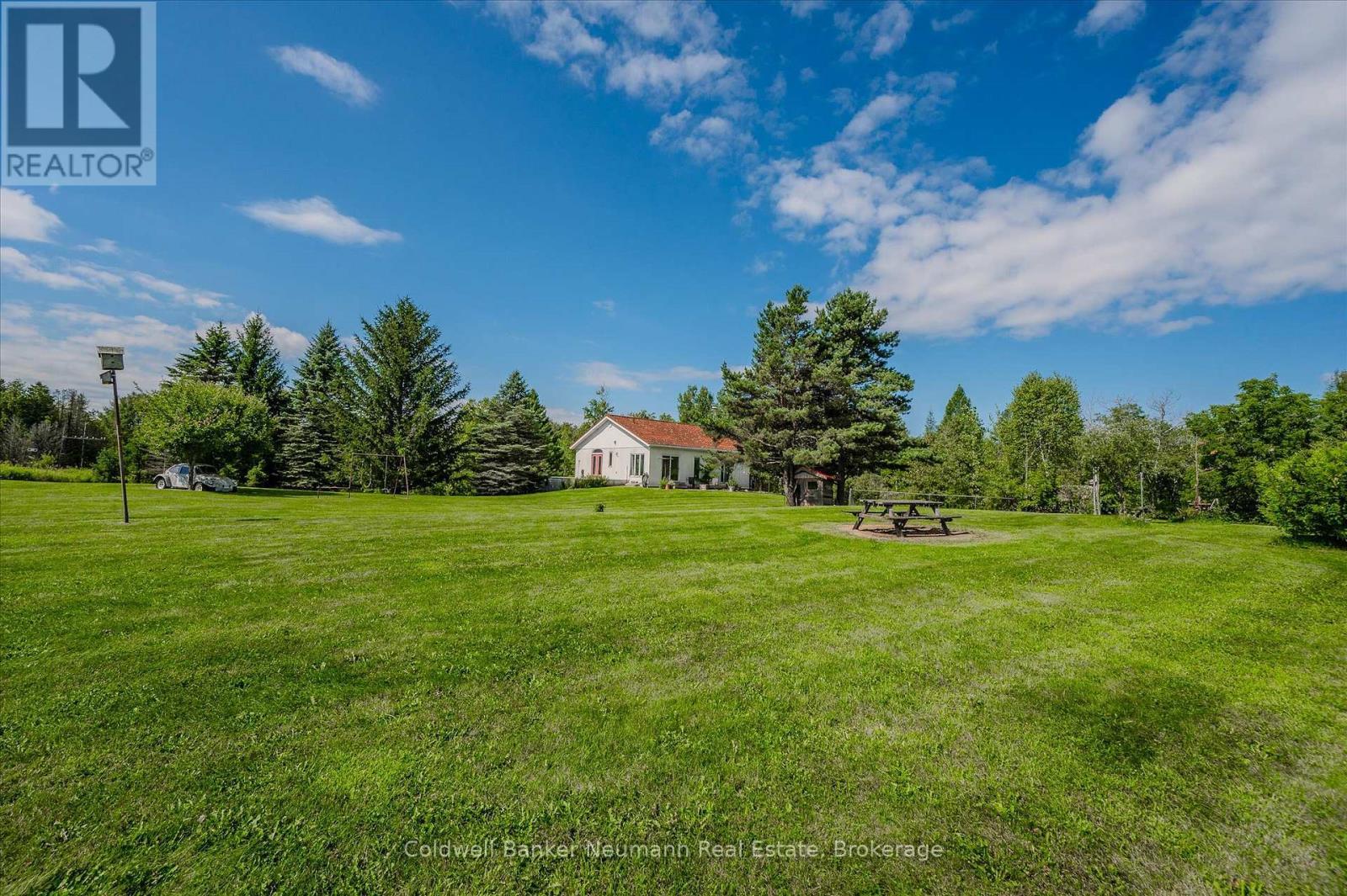 7530 Macpherson Lane, Puslinch, ON