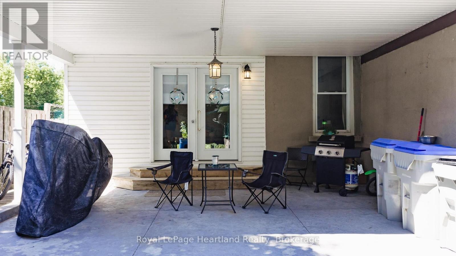 109 Goderich Street, Central Huron (Hullett), ON - With Deck Patio Veranda With Exterior