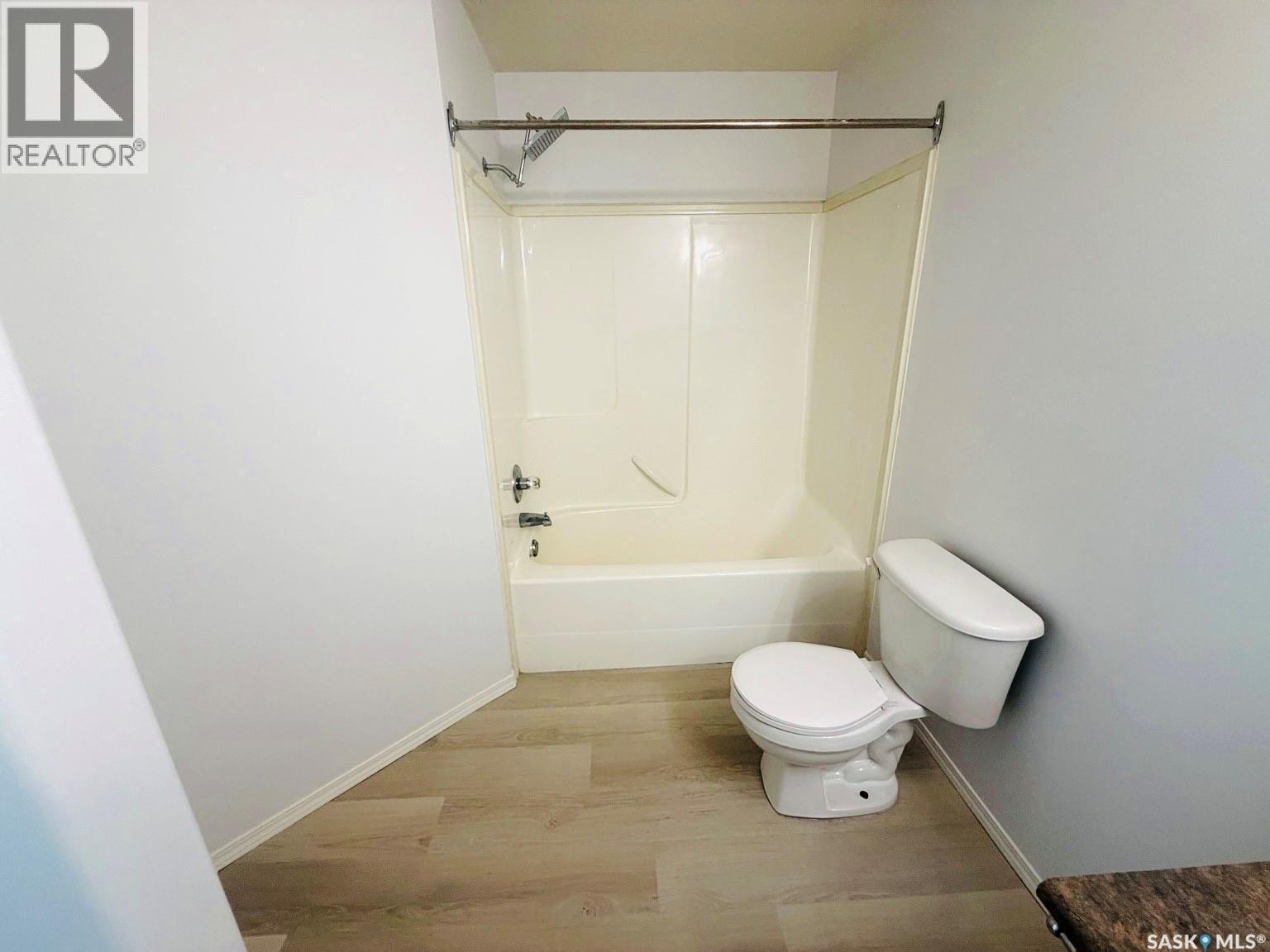 3287 Woodhams Drive, Regina, SK - Indoor Photo Showing Bathroom