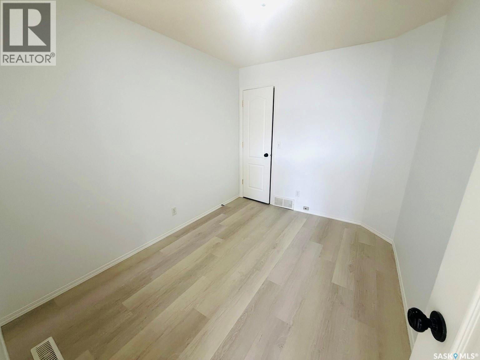 3287 Woodhams Drive, Regina, SK - Indoor Photo Showing Other Room