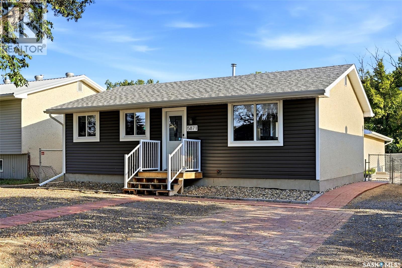 5871 Mckinley Avenue, Regina, SK - Outdoor