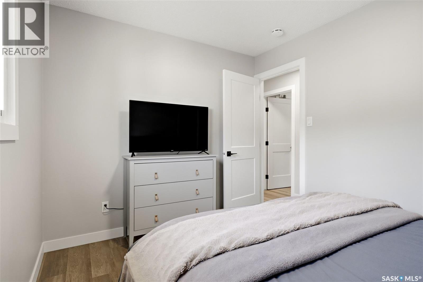 5871 Mckinley Avenue, Regina, SK - Indoor Photo Showing Bedroom