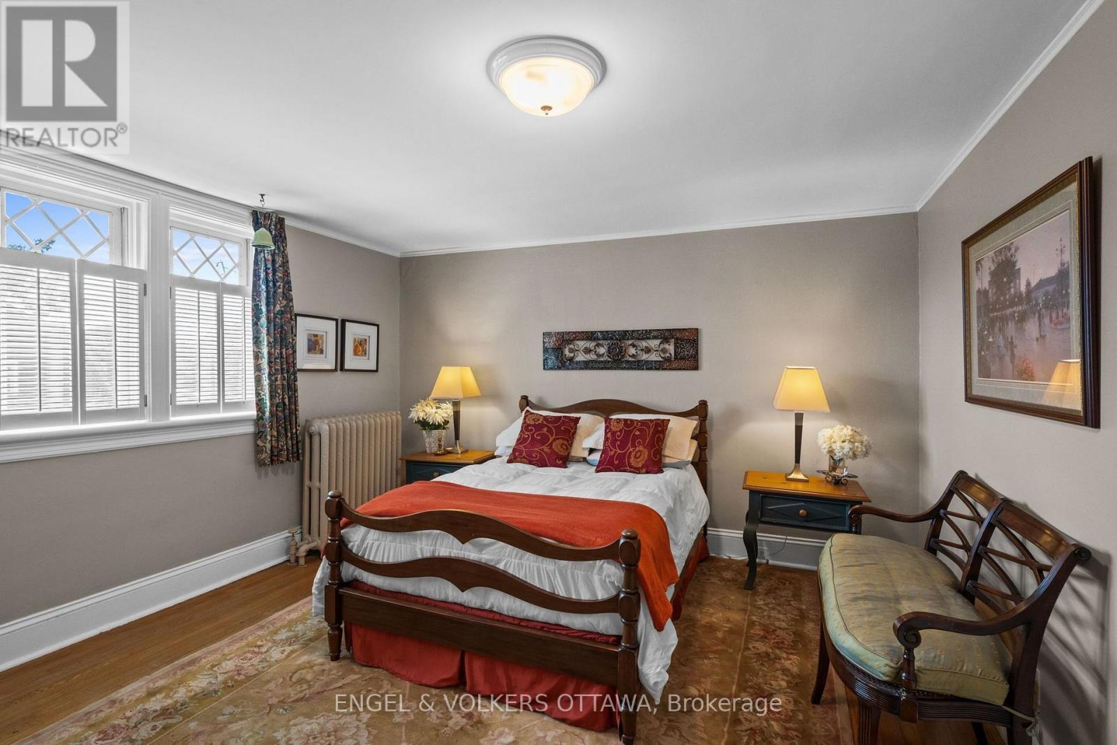 17 Oakland Avenue, Ottawa, ON - Indoor Photo Showing Bedroom