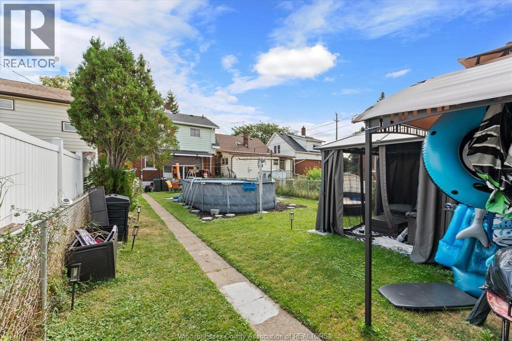 1481 Benjamin Avenue, Windsor, ON - Outdoor With Above Ground Pool With Exterior