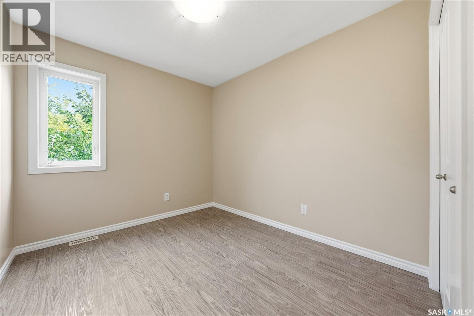 532 J Avenue N, Saskatoon, SK - Indoor Photo Showing Other Room