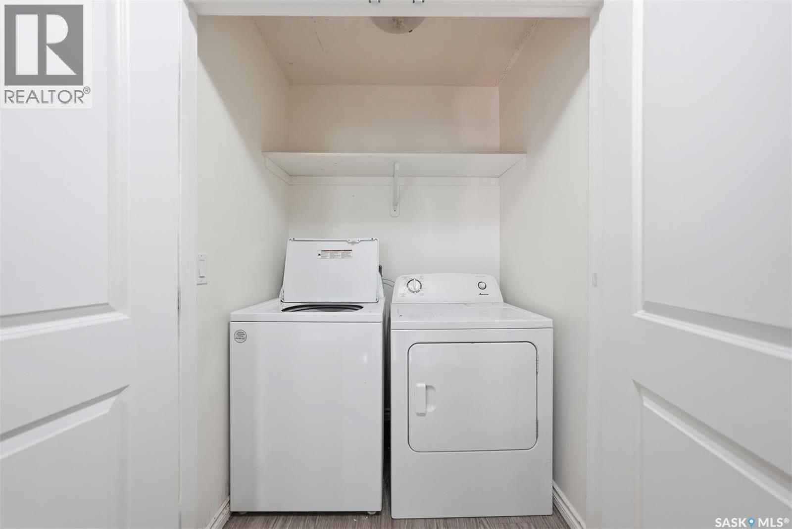 532 J Avenue N, Saskatoon, SK - Indoor Photo Showing Laundry Room