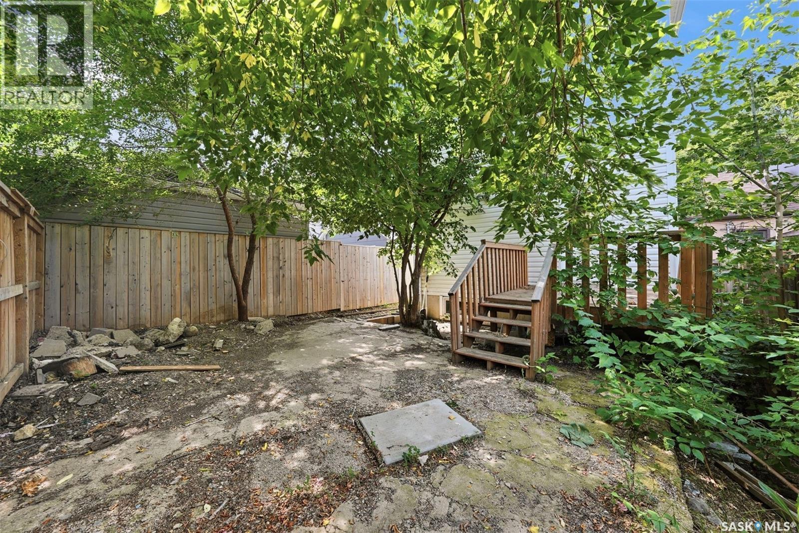 532 J Avenue N, Saskatoon, SK - Outdoor