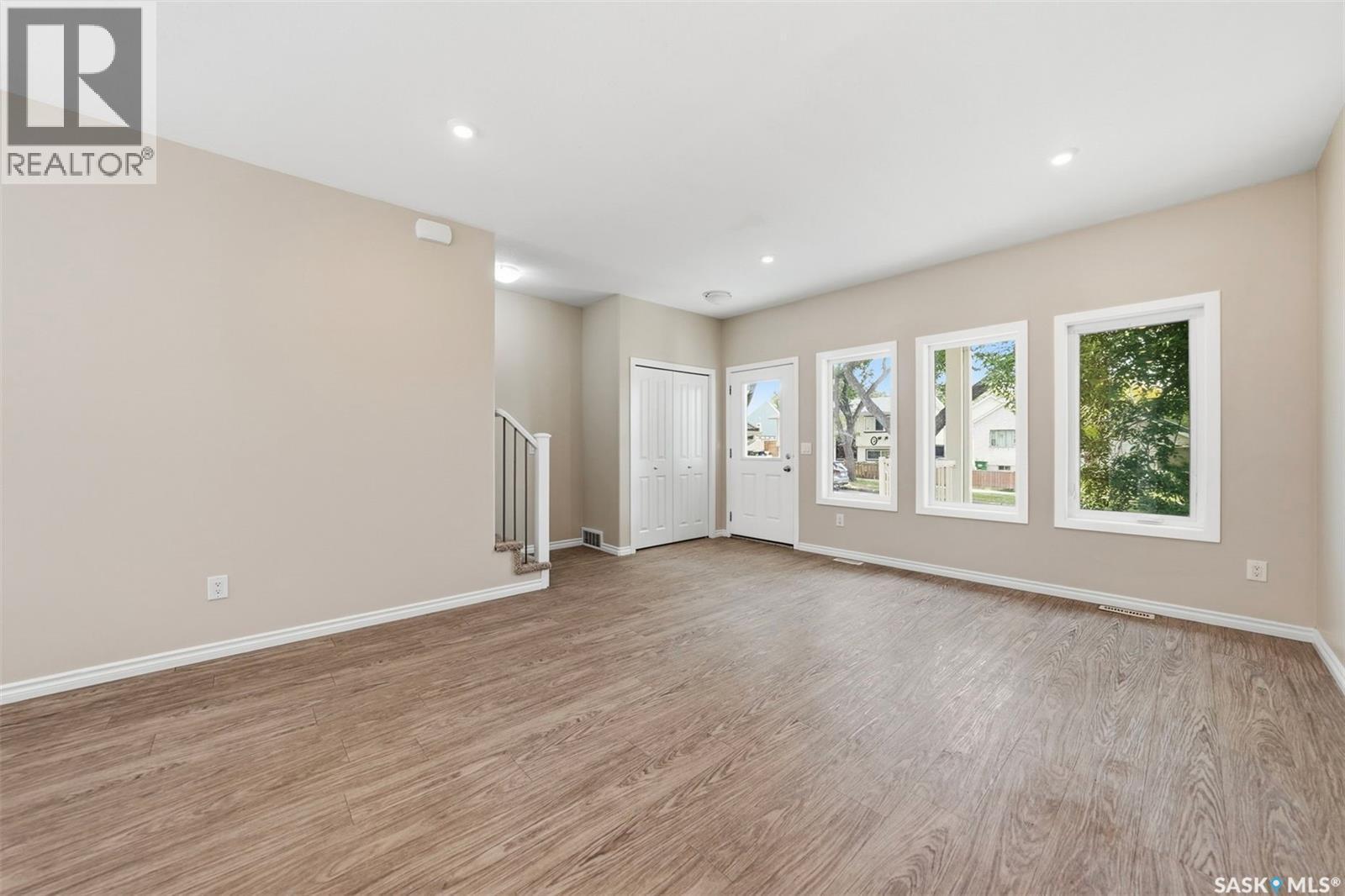 532 J Avenue N, Saskatoon, SK - Indoor Photo Showing Other Room