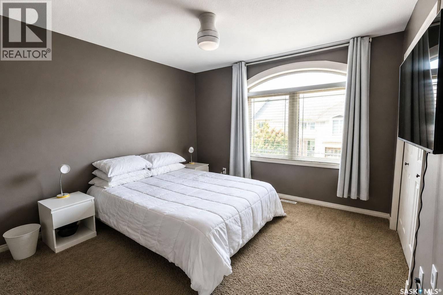 53 1600 Muzzy Drive, Prince Albert, SK - Indoor Photo Showing Bedroom