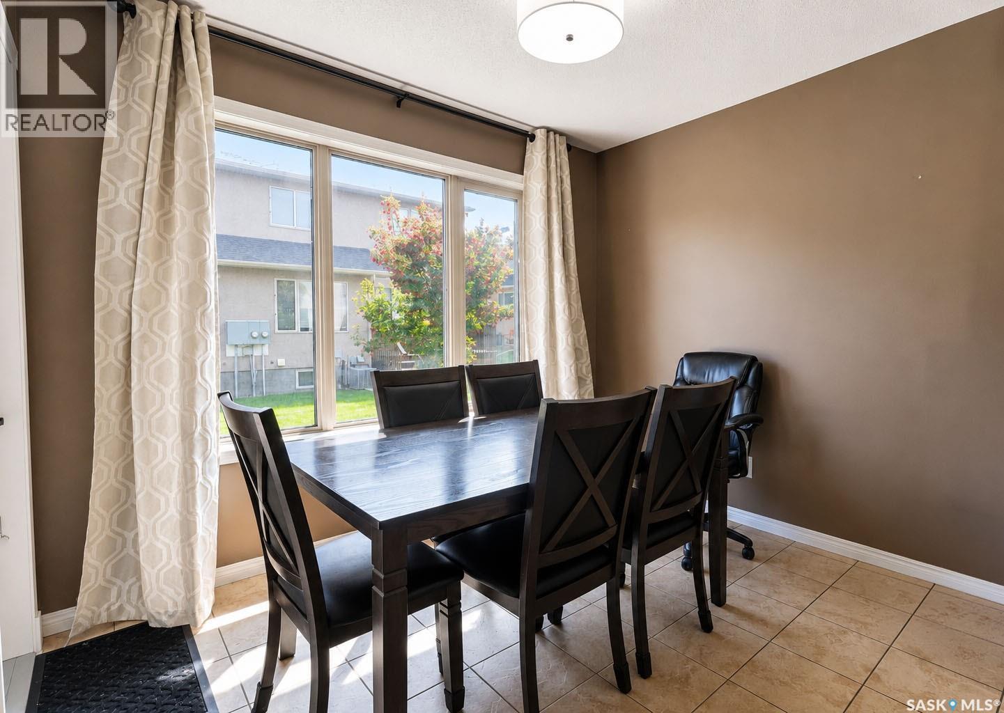 53 1600 Muzzy Drive, Prince Albert, SK - Indoor Photo Showing Dining Room