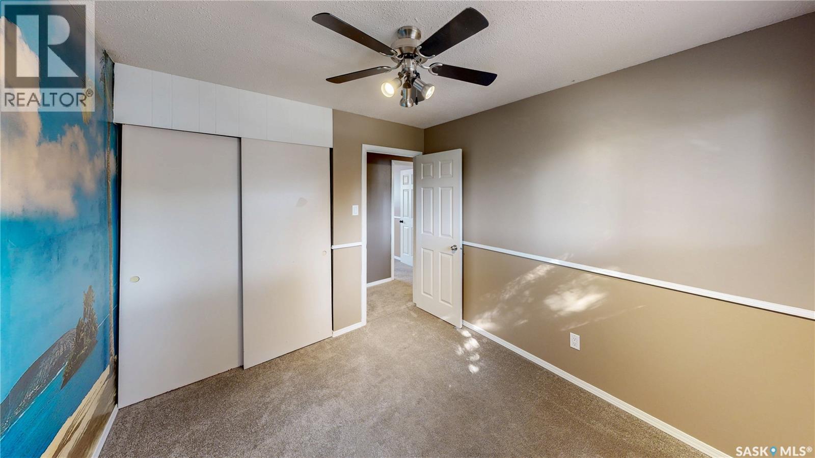 60 Gale Street, Regina, SK - Indoor Photo Showing Other Room