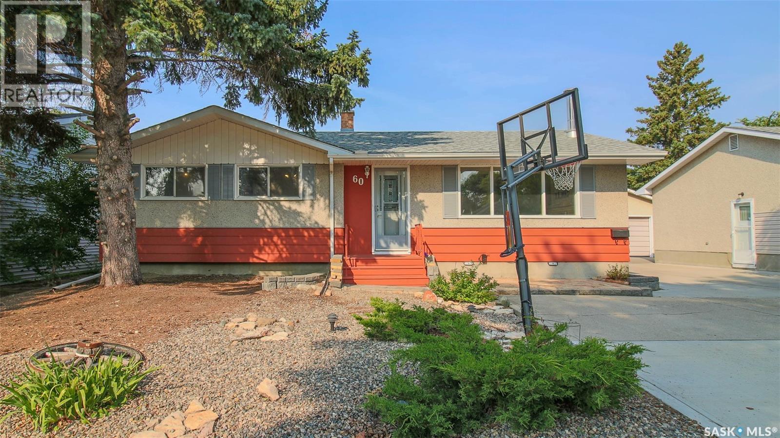 60 Gale Street, Regina, SK - Outdoor