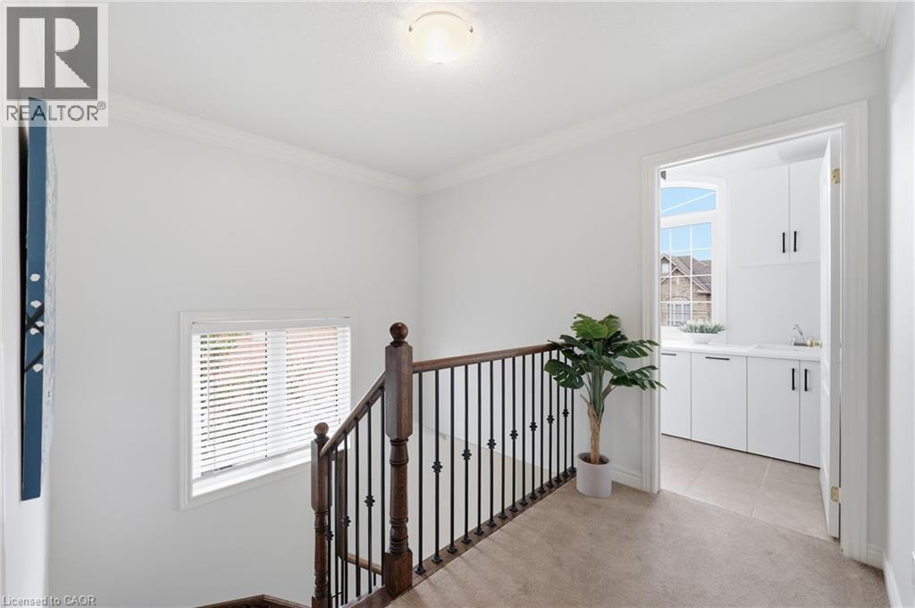738 Fourth Line, Milton, ON - Indoor Photo Showing Other Room