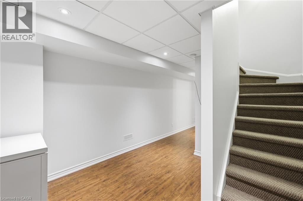 738 Fourth Line, Milton, ON - Indoor Photo Showing Other Room