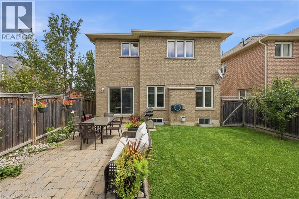 Brick exterior with multiple windows - 738 Fourth Line, Milton, ON - Outdoor With Exterior