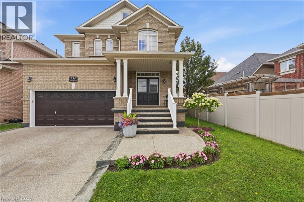 Brick exterior with decorative trim - 738 Fourth Line, Milton, ON - Outdoor With Facade