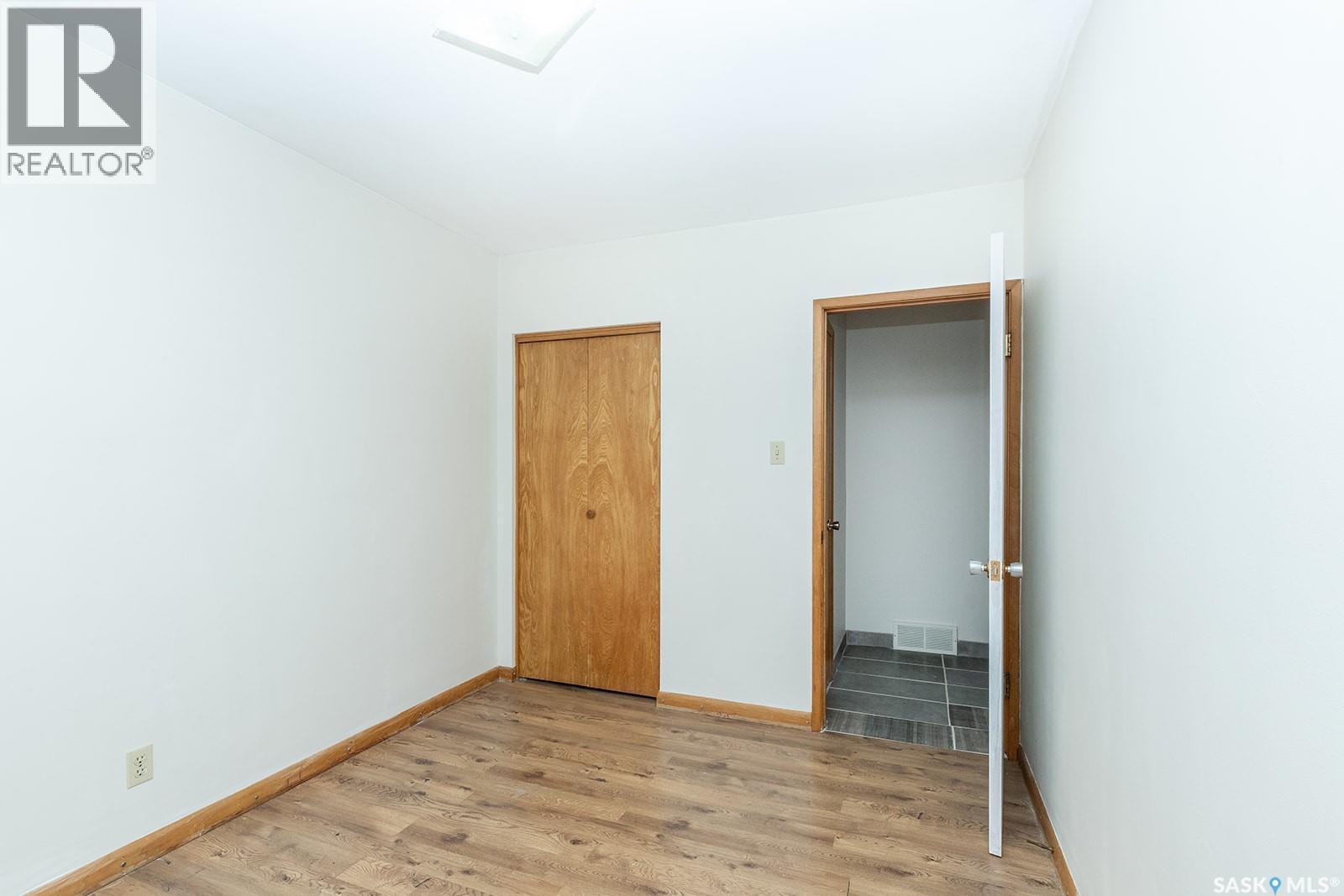 2113 Louise Avenue, Saskatoon, SK - Indoor Photo Showing Other Room