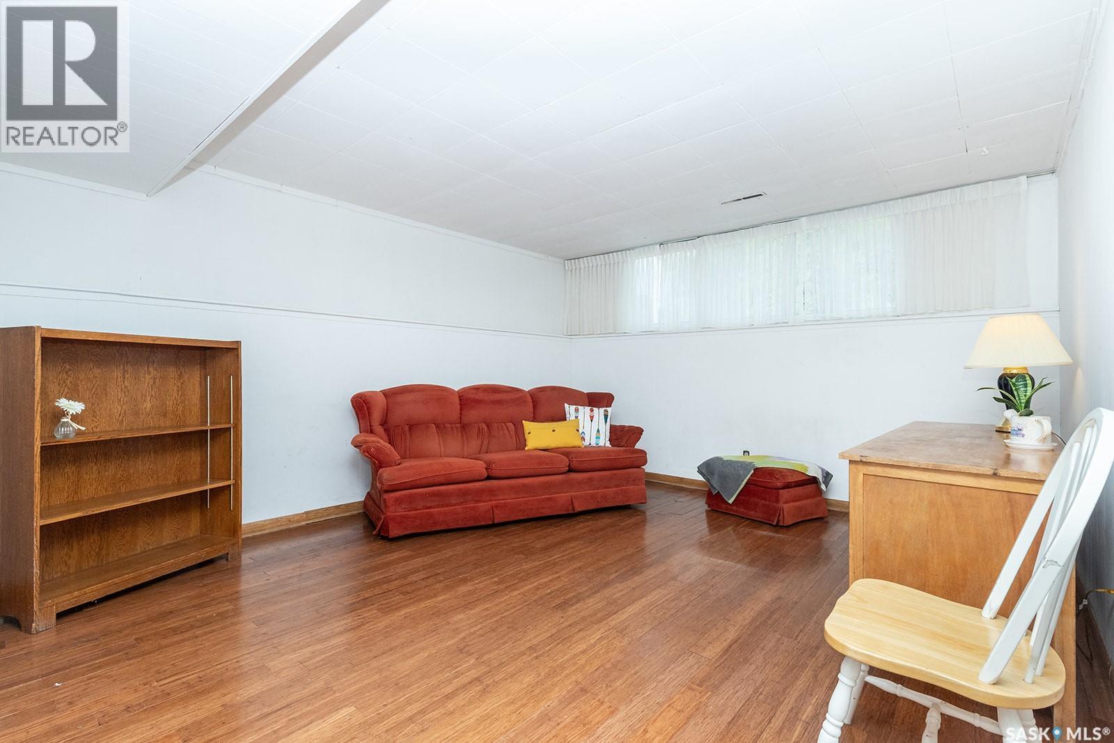 2113 Louise Avenue, Saskatoon, SK - Indoor