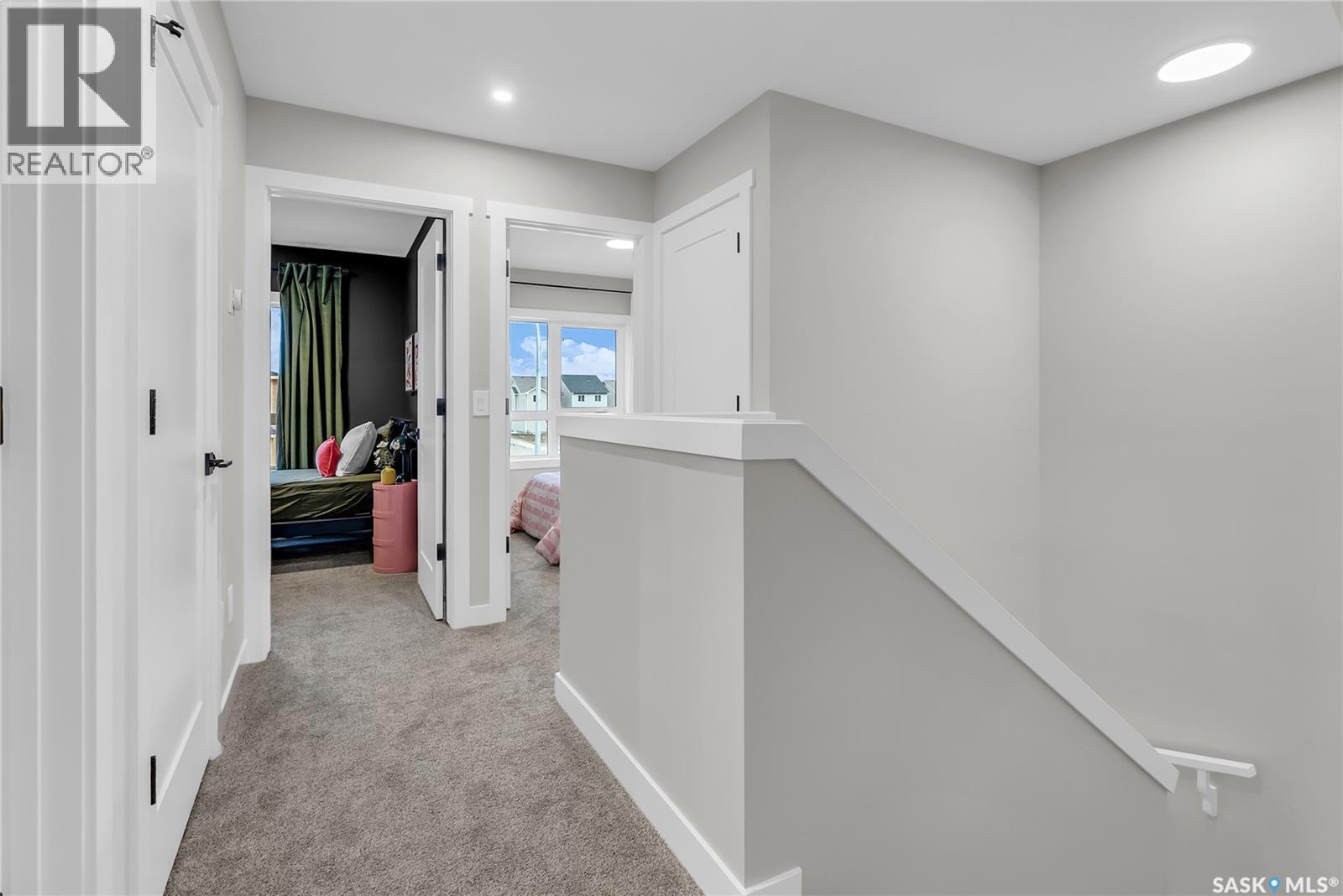 118 Amisk Way, Saskatoon, SK - Indoor Photo Showing Other Room