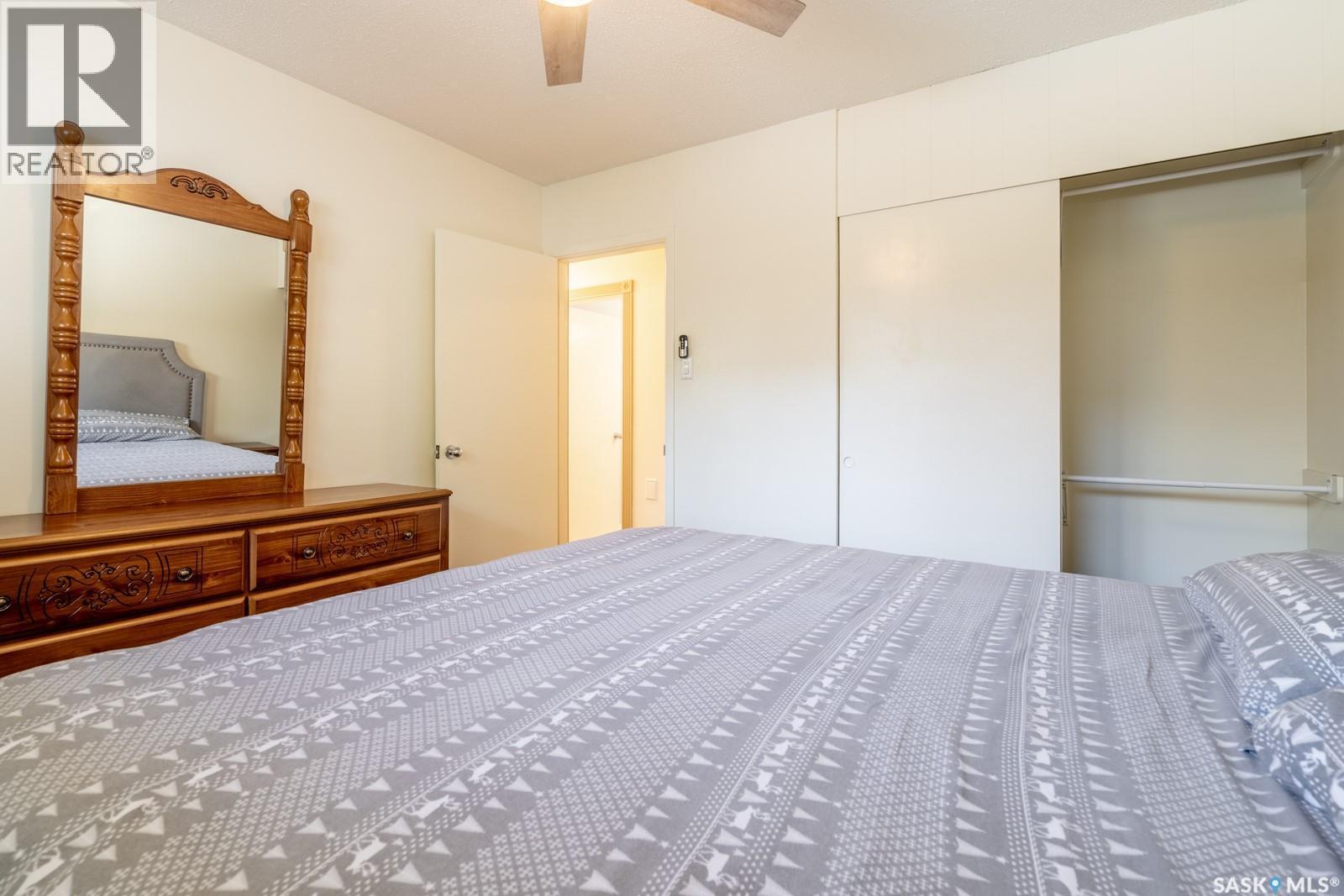 24 Mayfair Crescent, Regina, SK - Indoor Photo Showing Bedroom