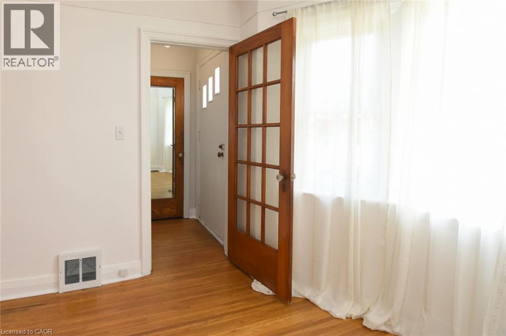 575 Upper Wentworth Street, Hamilton, ON - Indoor Photo Showing Other Room