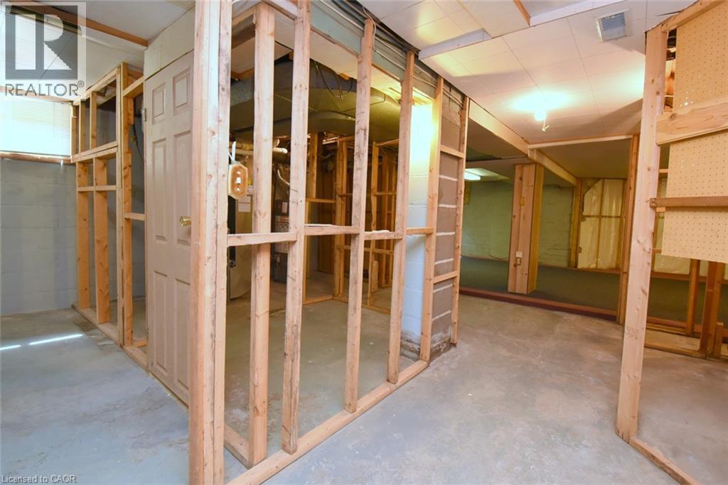 575 Upper Wentworth Street, Hamilton, ON - Indoor