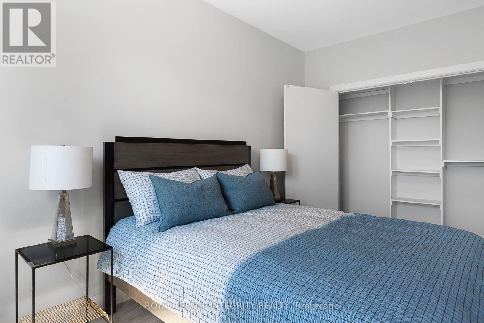 Unit 2 - Bedroom - 240 Blackburn Avenue, Ottawa, ON - Indoor Photo Showing Bedroom