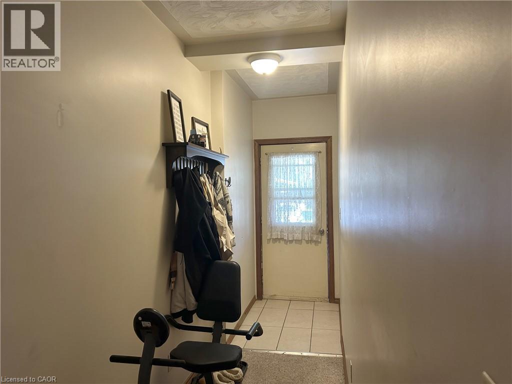 Lower unit - 100 Stanley Street, Simcoe, ON - Indoor Photo Showing Other Room