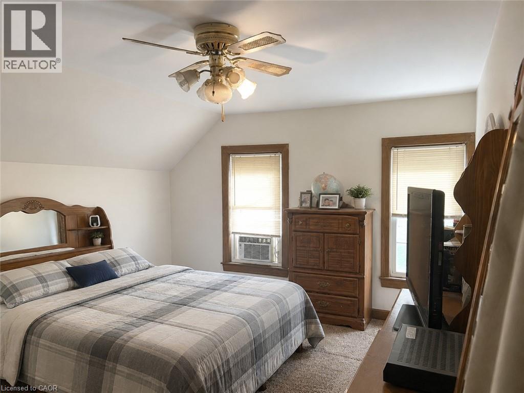Upper unit - 100 Stanley Street, Simcoe, ON - Indoor Photo Showing Bedroom