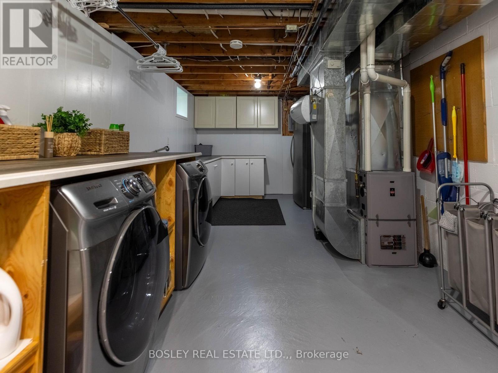 1180 Sunset Drive, Pelham (Fenwick), ON - Indoor Photo Showing Other Room
